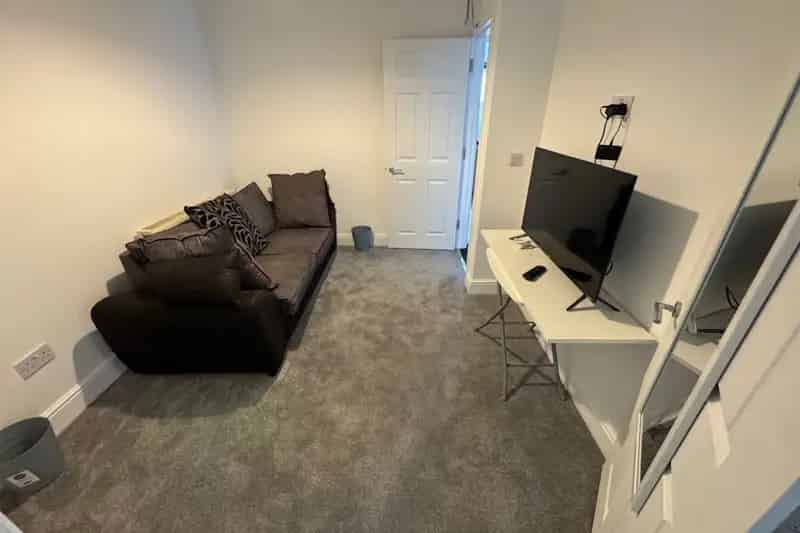 Five Bedroom HMO Ipswich Excellent Amenities Parking