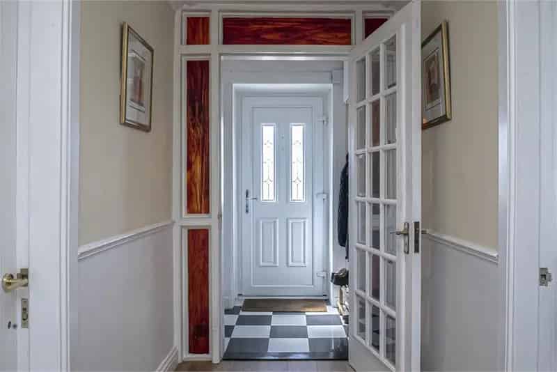 5 Bed Detached House with 3 Reception Rooms