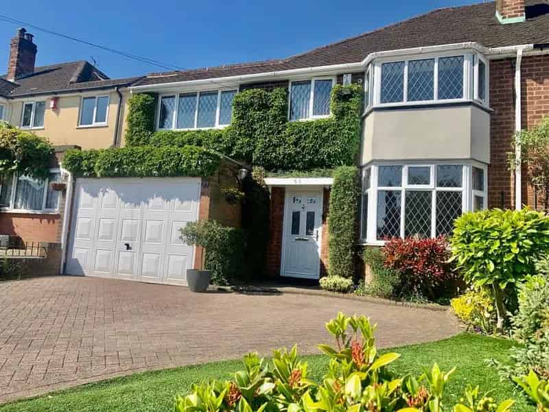 4 bedroom semi-detached house for sale