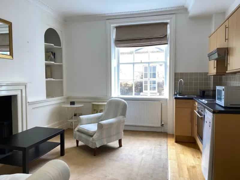 1 Bedroom Flat House to Rent