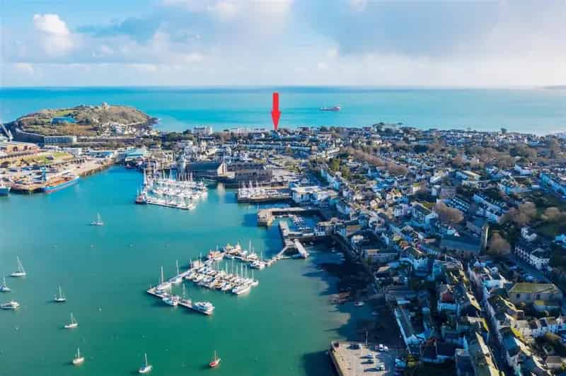3 Bedroom Falmouth Penthouse Apartment with Harbour Views