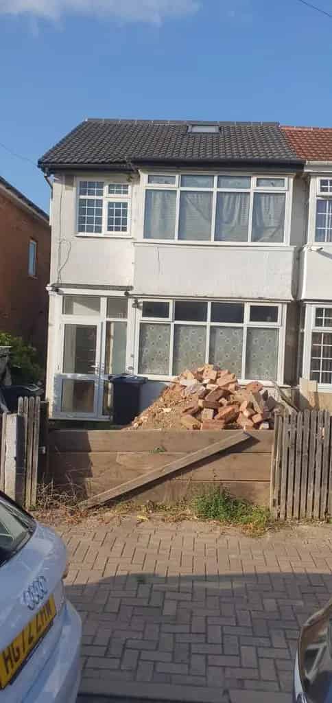 3 Bedroom Semi Detached House For Sale With Extension Potential