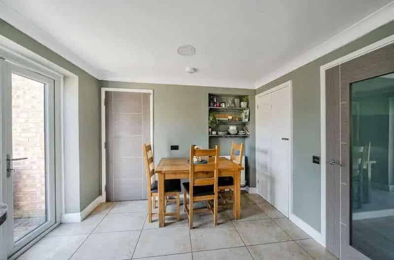 4 Bedroom Detached House for Sale in Botley