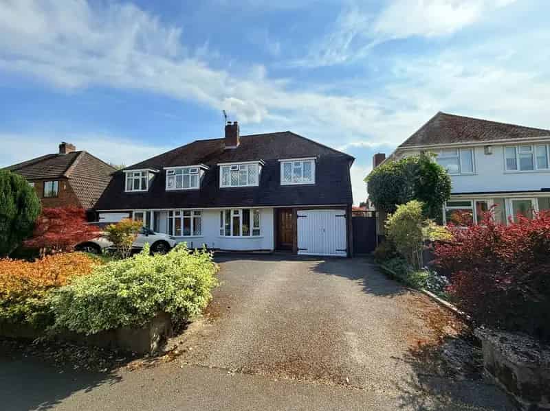 3 Bedroom Semi-Detached House for Sale