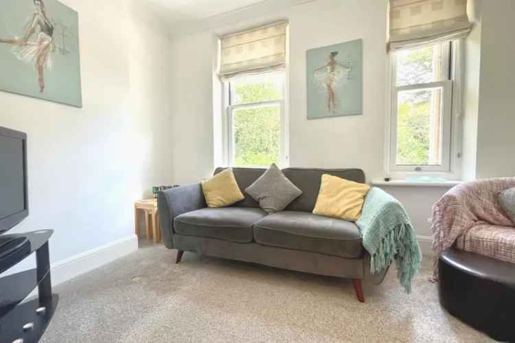 Spacious 2-Bed 2-Bath Duplex Apartment with Parking and Garden