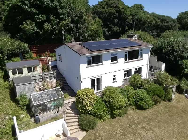 4 Bedroom Detached House Near Truro City Centre