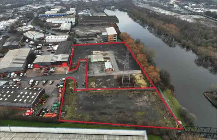 Secure Storage Site Near M1 South Leeds