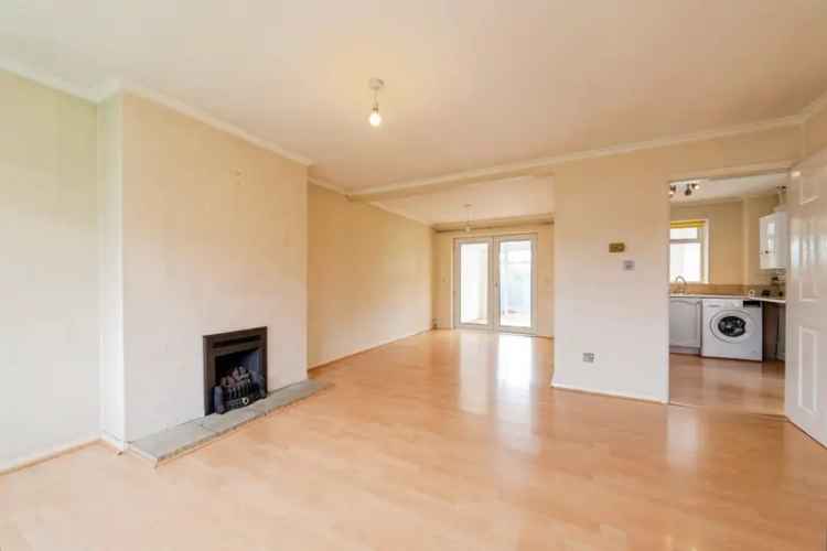 Three Bedroom Semi-Detached House Near Grantham
