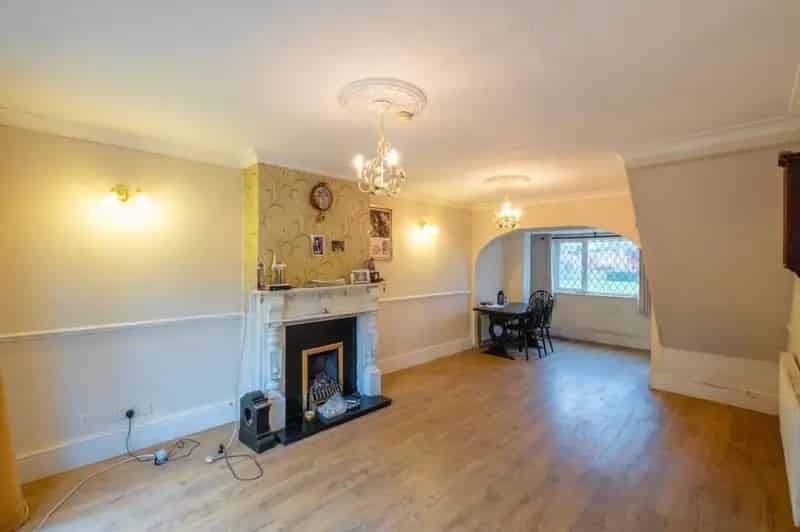 3 Bed Semi-Detached House for Sale - Tamworth