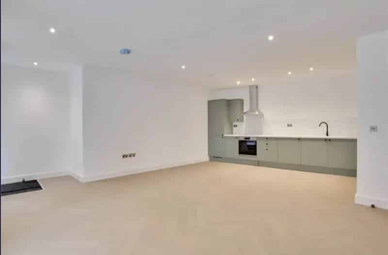 2 Bedroom Apartment House to Rent Near Deptford Bridge DLR