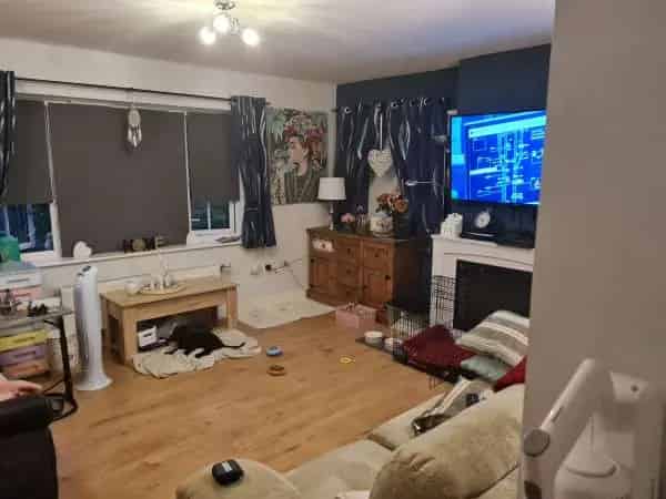 2 Bed Ground Floor Flat Disabled Access Wet Room Carport Quiet Estate