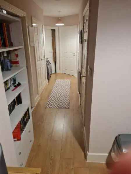 Flat For Rent in Wealden, England