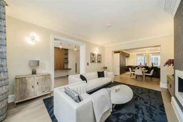 Flat to rent in Drayton Gardens, London, 9 SW10