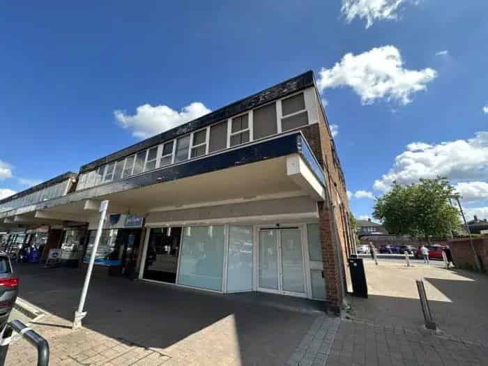Arnold Town Centre Retail Unit To Let