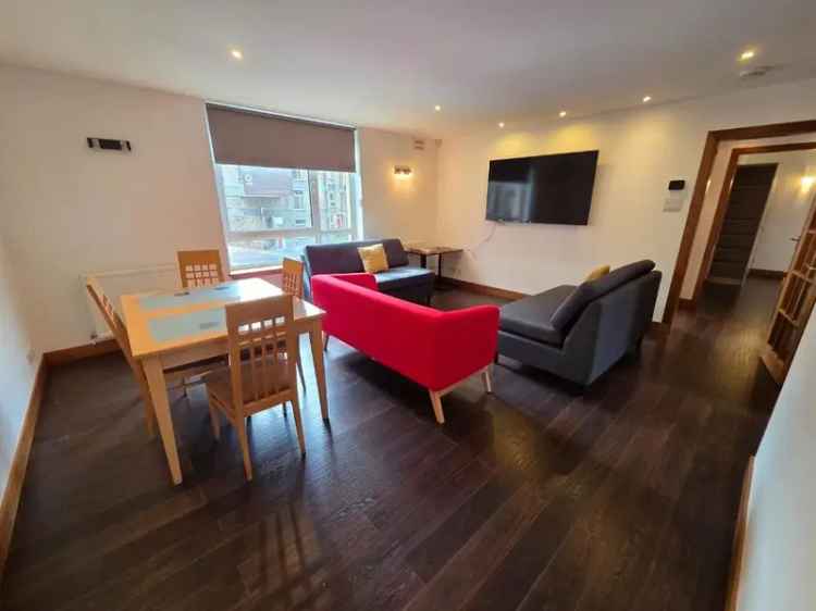 2 Bedroom Furnished Flat to Rent - West End