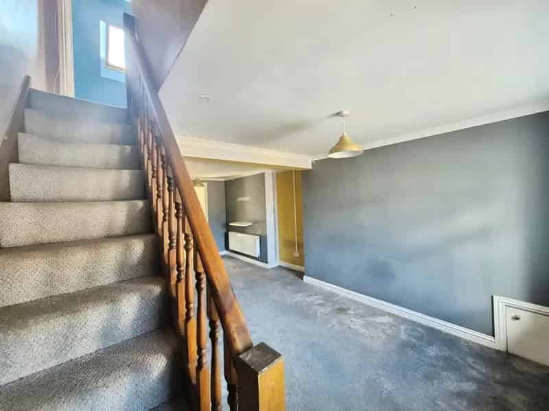 3 bedroom terraced house