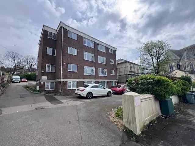 1 Bedroom Apartment for Rent