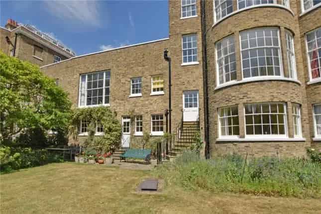 4 Bedroom Georgian Apartment for Sale in The Paragon Blackheath