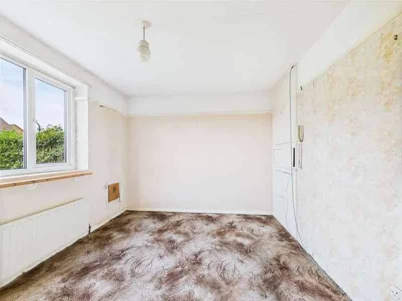3 Bed Semi Detached House For Sale