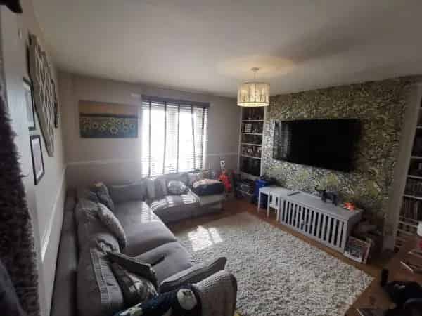 2 Bed Flat 6th Floor Quiet Block Lovely Neighbours
