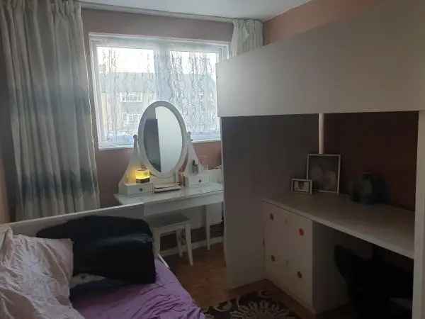 3 Bed House Near Brimsdown Station Recently Refurbished