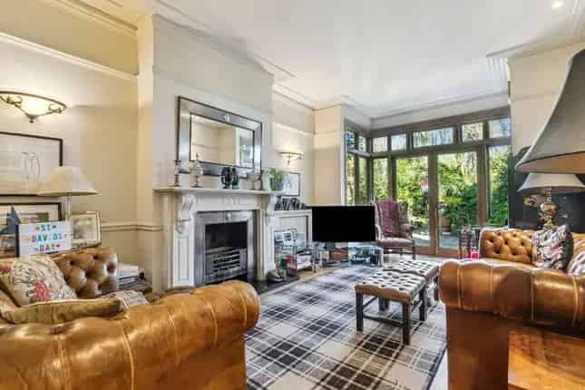 Semi Detached House for Sale Barnes London 5 Double Bedrooms Large Garden