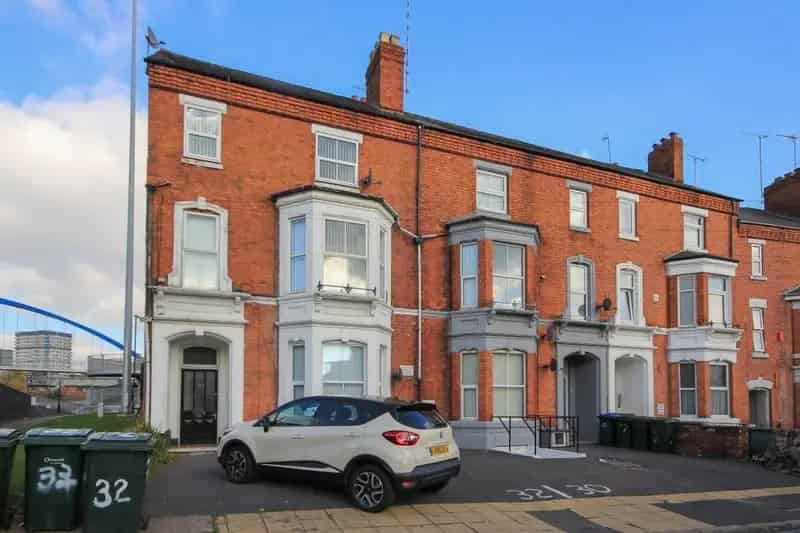 Coventry City Centre Studio Apartment Furnished