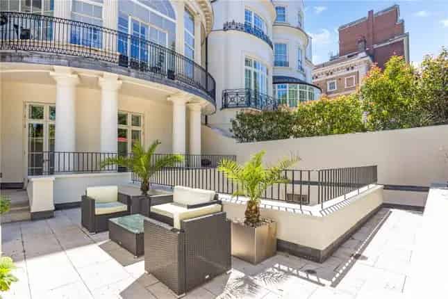 Luxury 3-Bed Duplex Apartment Park Lane Mayfair