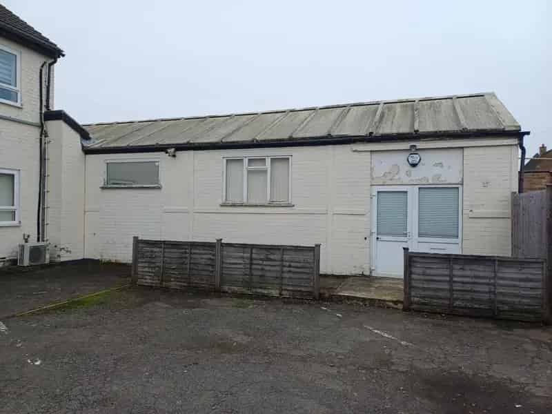 Ground Floor Office Space with Parking