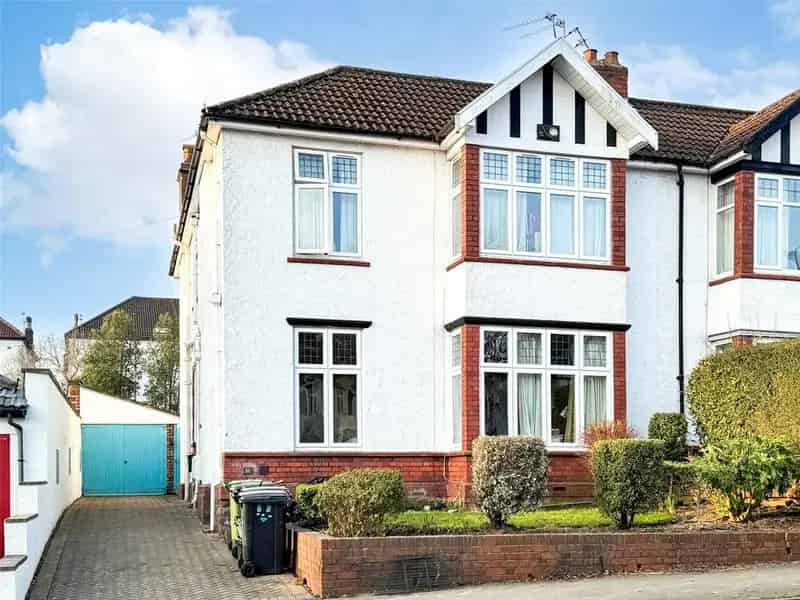 3 Bedroom Apartment for Sale
