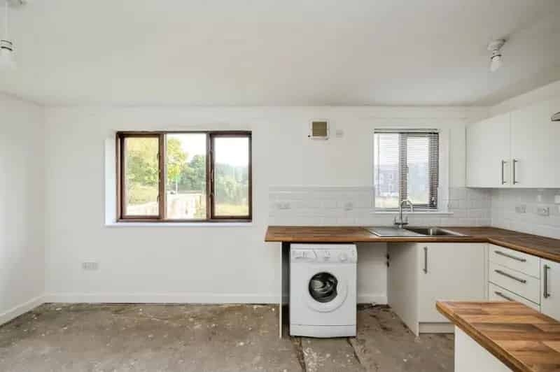 1 Bedroom Flat Neath Town Centre Retirement First Time Buyer