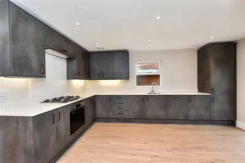 House For Sale , 10, Sarum Terrace, London, England