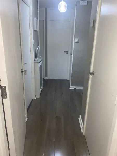 Flat For Rent in Ellesmere Port, England