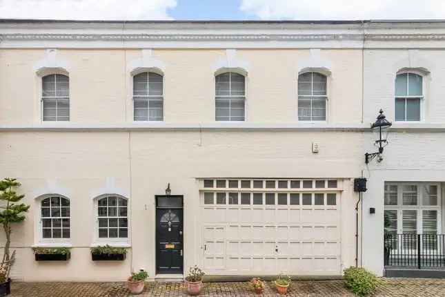 Mews House for Sale in Ennismore Gardens Knightsbridge