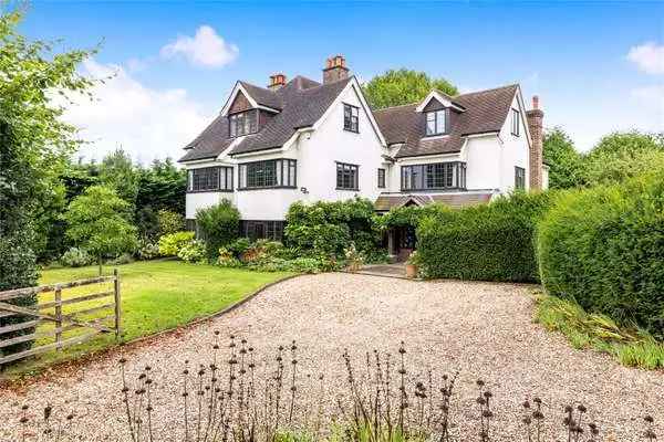 Arts & Crafts Family House with Home Office and Large Garden