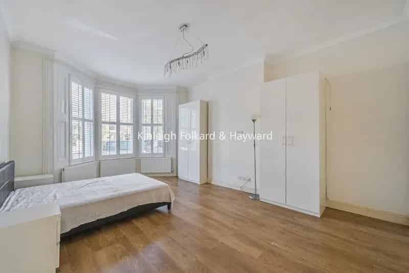 Flat For Rent , London, England