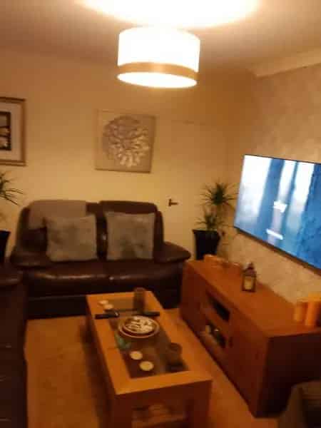 Conveniently Located Home Near Amenities in Runcorn