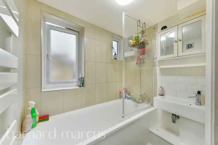 3-Bed Maisonette in Furzedown - Garden - Modern Kitchen
