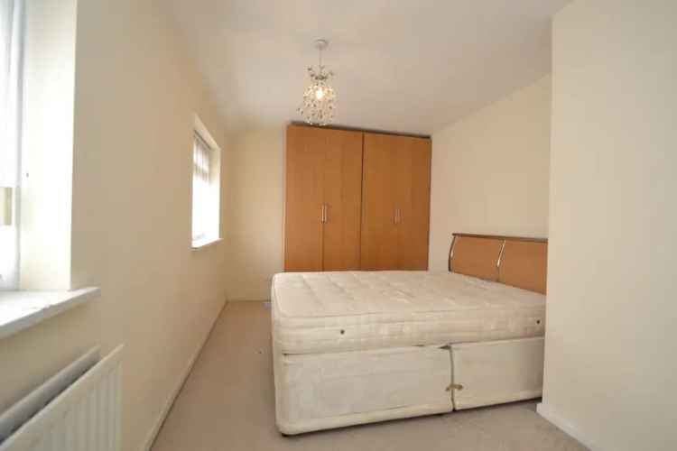 2 Bedroom Semi Detached House to Rent Leeds