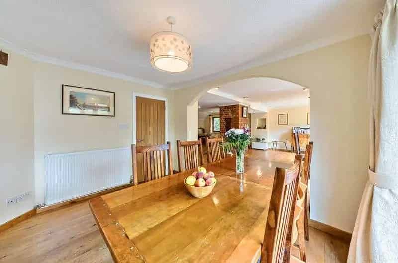 4 Bed Detached House for Sale