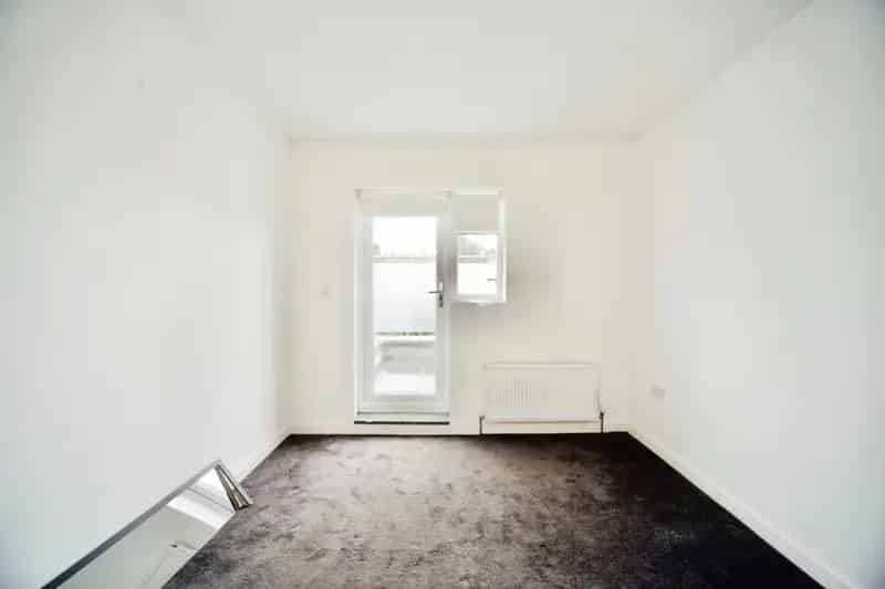 Spacious 3-Bed Victorian Conversion South Tottenham