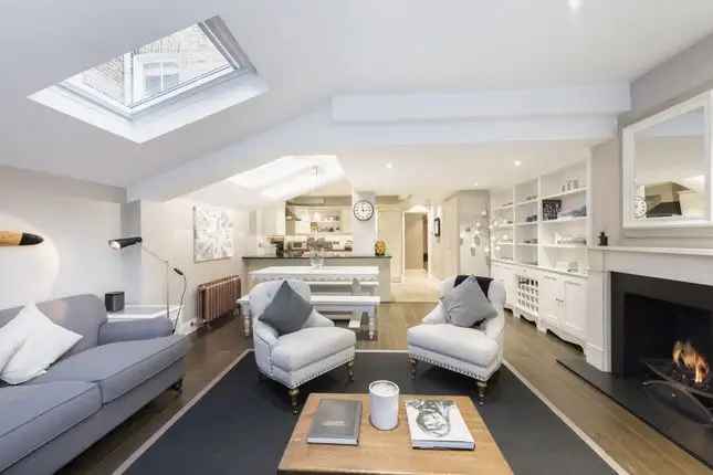 Maisonette for sale in Bloom Park Road, London SW6