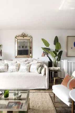 Elegant 2-Bedroom Duplex Apartment in Notting Hill