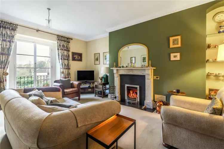 3 Bedroom Maisonette in Victorian Villa
