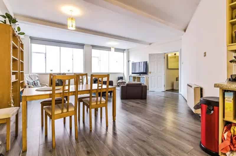 2 Bedroom Flat for Sale Manchester M1 Oxford Road City Centre Apartment