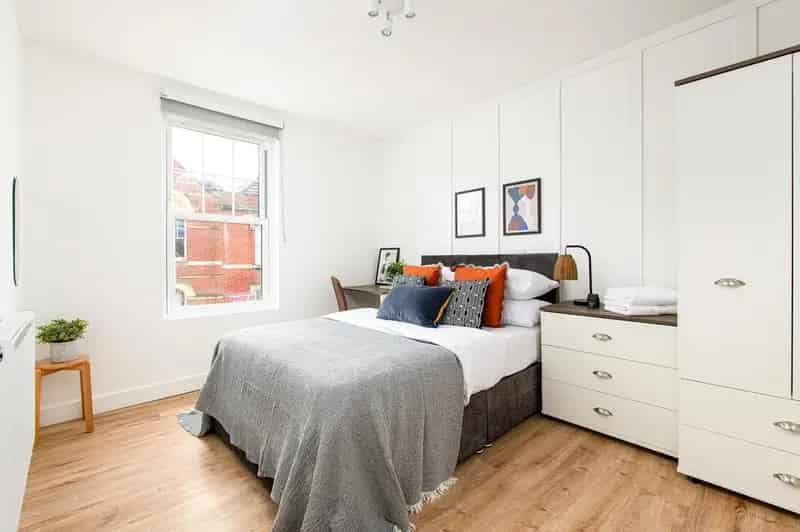 10 Bedroom Flat to Rent for Students and Young Graduates