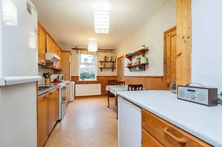 4 Bedroom Detached House for Sale Tingley West Yorkshire