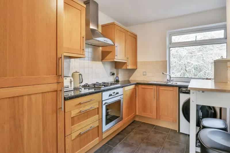 Two Bedroom Apartment Dean Park Off Road Parking Balcony Share Freehold