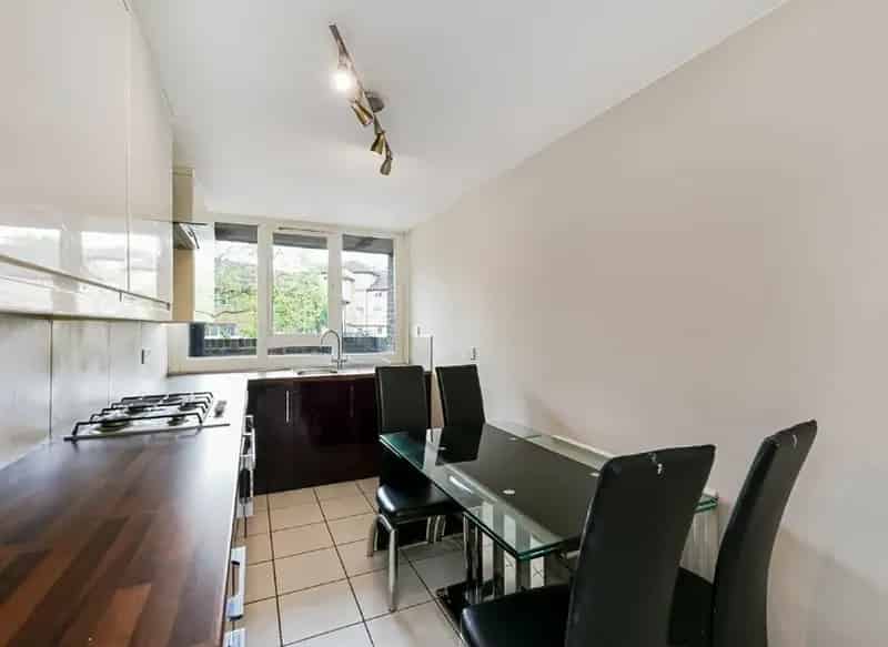 Two Bedroom Flat Elgin Avenue Notting Hill
