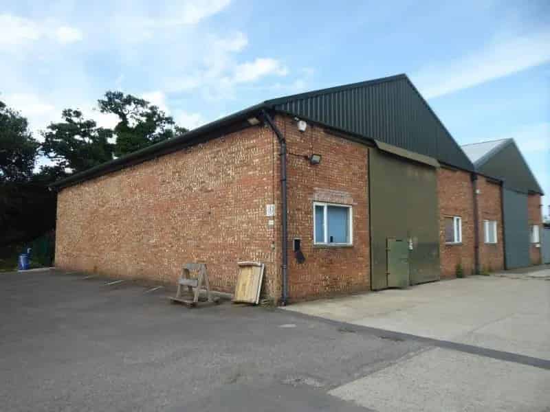 Industrial Unit with Surfaced Yard in Marden